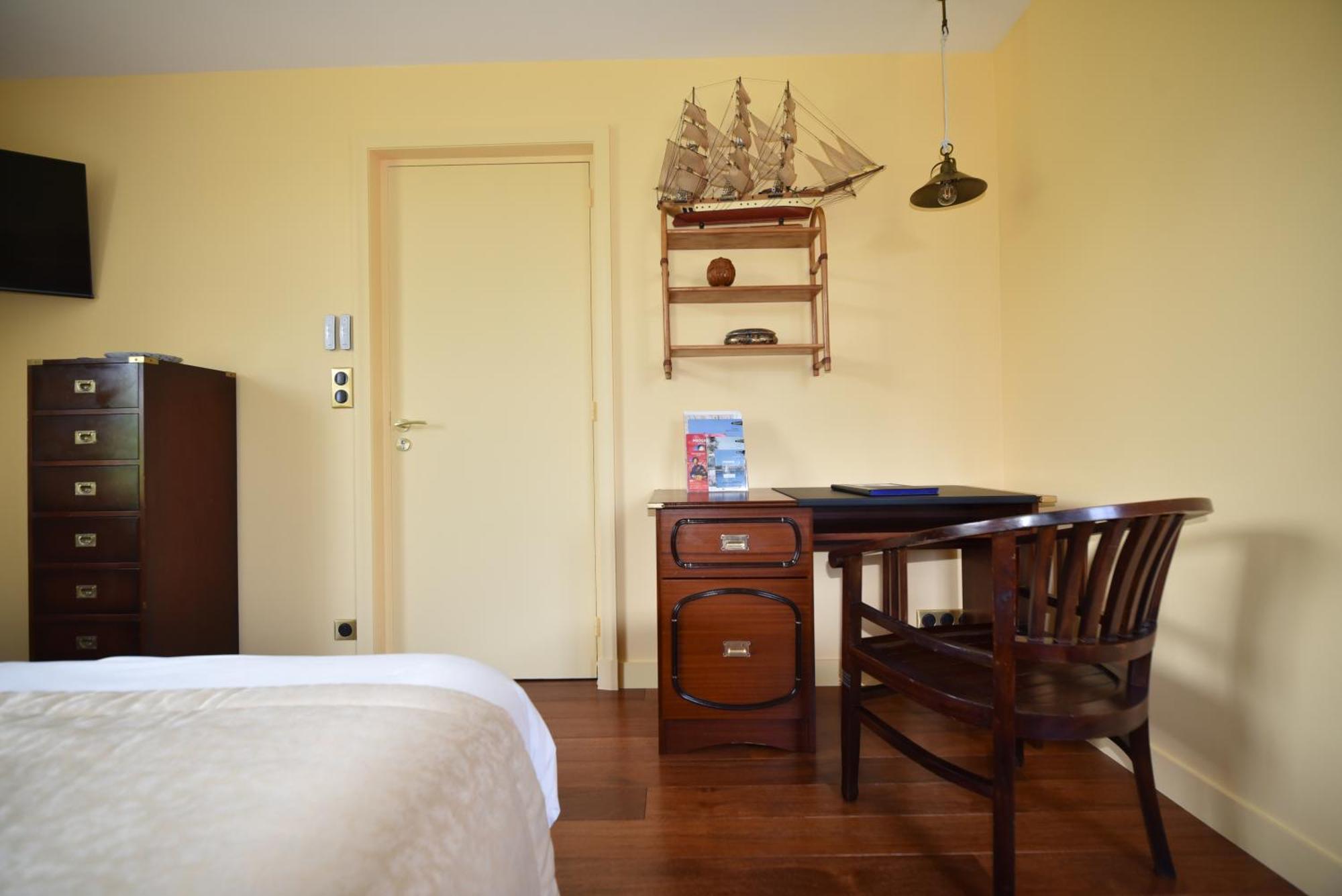 Manoir De Kerguestenen Gestel Εξωτερικό φωτογραφία